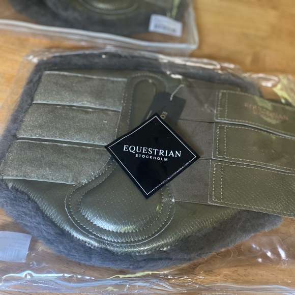 Equestrian Stockholm Brushing Boots - Picture 7 of 12